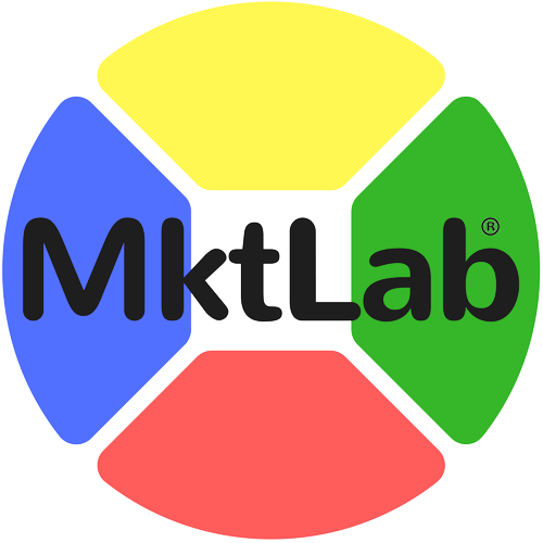 Logótipo MarketingLab, circular, composto por 4 cores, amarelo, verde, vermelho e azul e incrição MktLab a preto